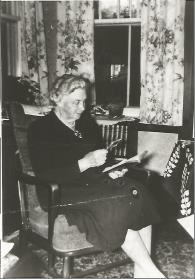 Marion (Scoley) Hales (1886-1967)